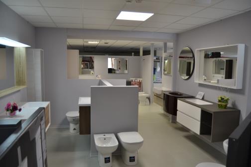 area arredo bagni e sanitari nel nostro showroom arredobagno , pavimenti e rivestimenti 